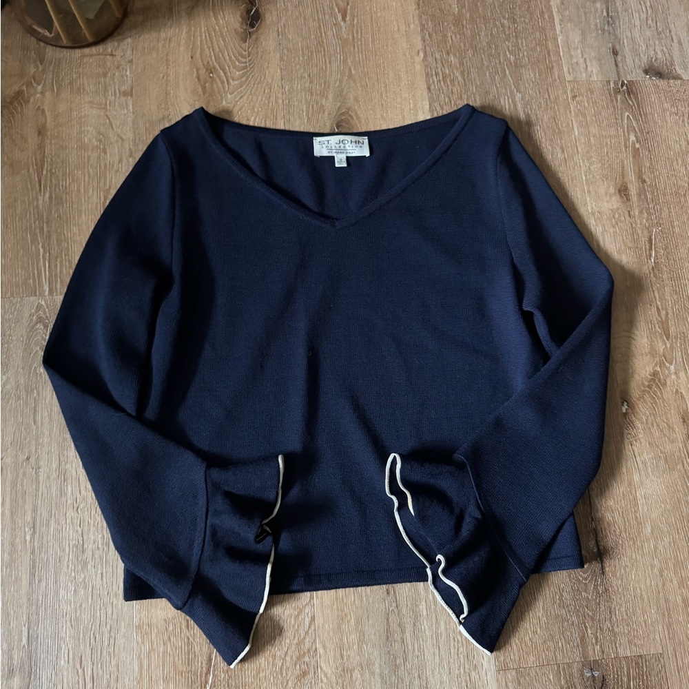 St. John Collection Dark Blue V-Neck Top with Ruffleâ Sleeves size Womenâs 10